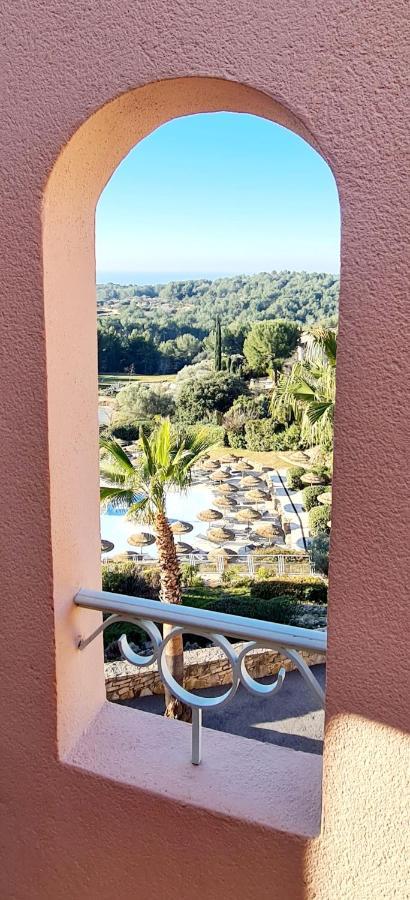 Апартаменти Hameau Des Amandiers - Vue Mer, Golf Et Vignes Сен-Сір-сюр-Мер Екстер'єр фото