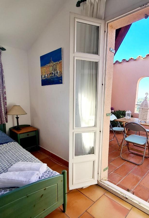 Апартаменти Hameau Des Amandiers - Vue Mer, Golf Et Vignes Сен-Сір-сюр-Мер Екстер'єр фото
